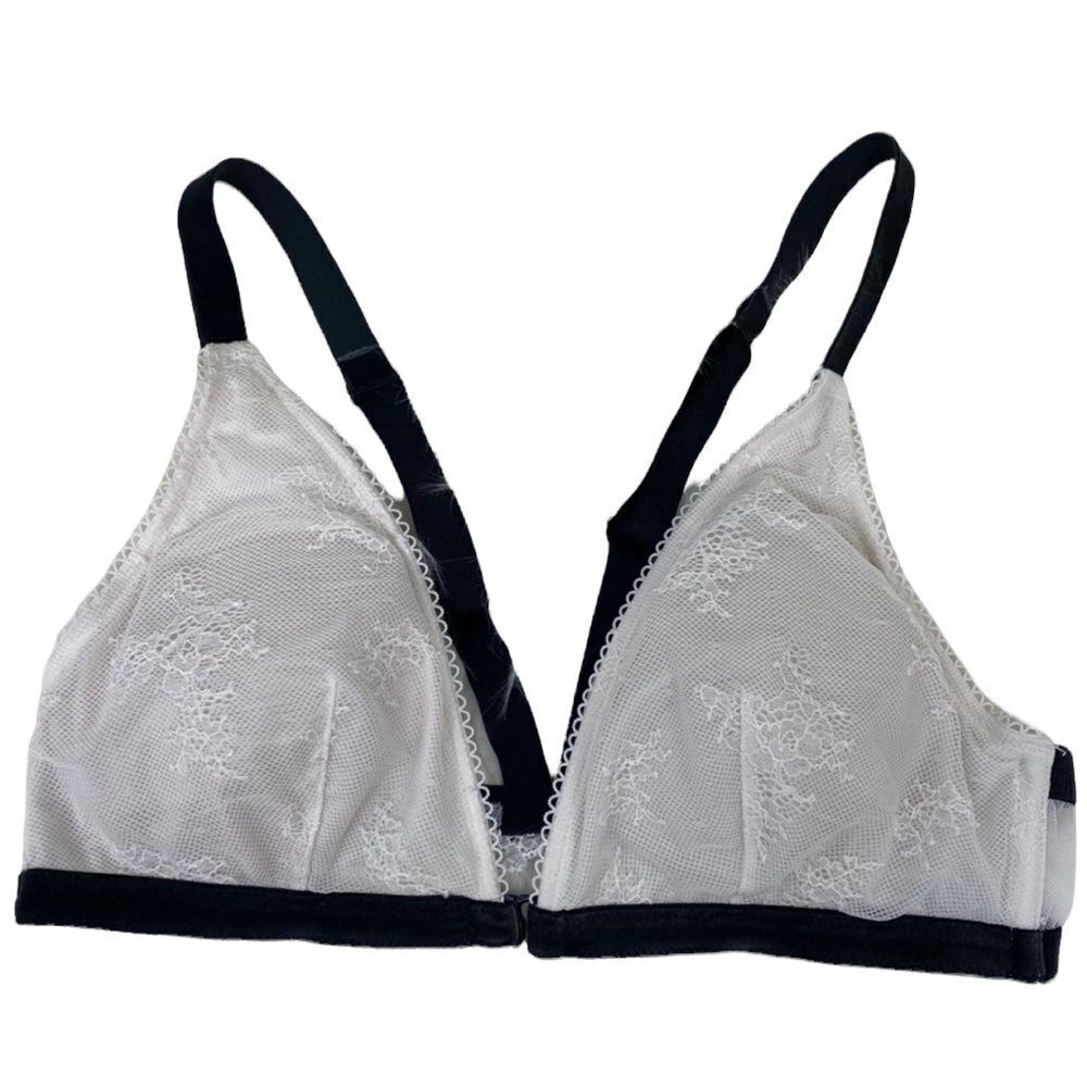 Victoria’s Secret white lace bralette with black trim size medium